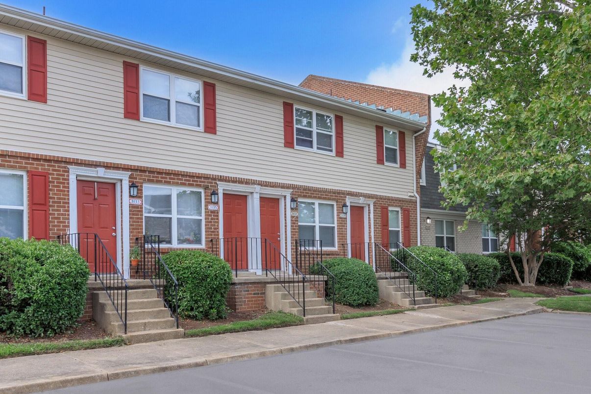 Exterior, Facade, Brick Facade, American Foursquare