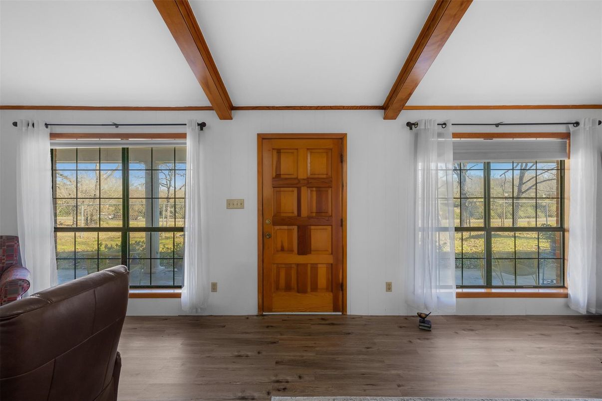 Empty room, Interior, Wooden Beams, Wood Texture Flooring