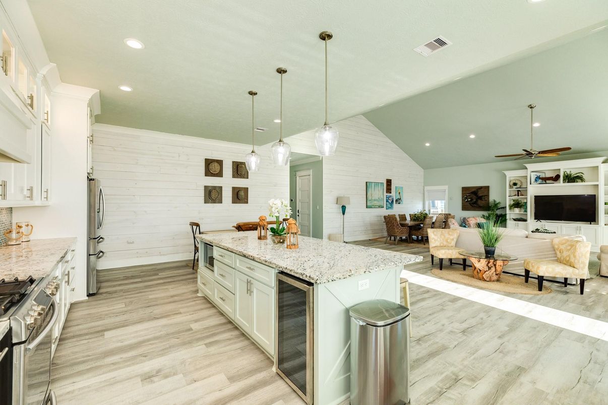 Dining room, Interior, Kitchen, Living room, Pendant Lights, Recessed Lighting, Wood Texture Flooring