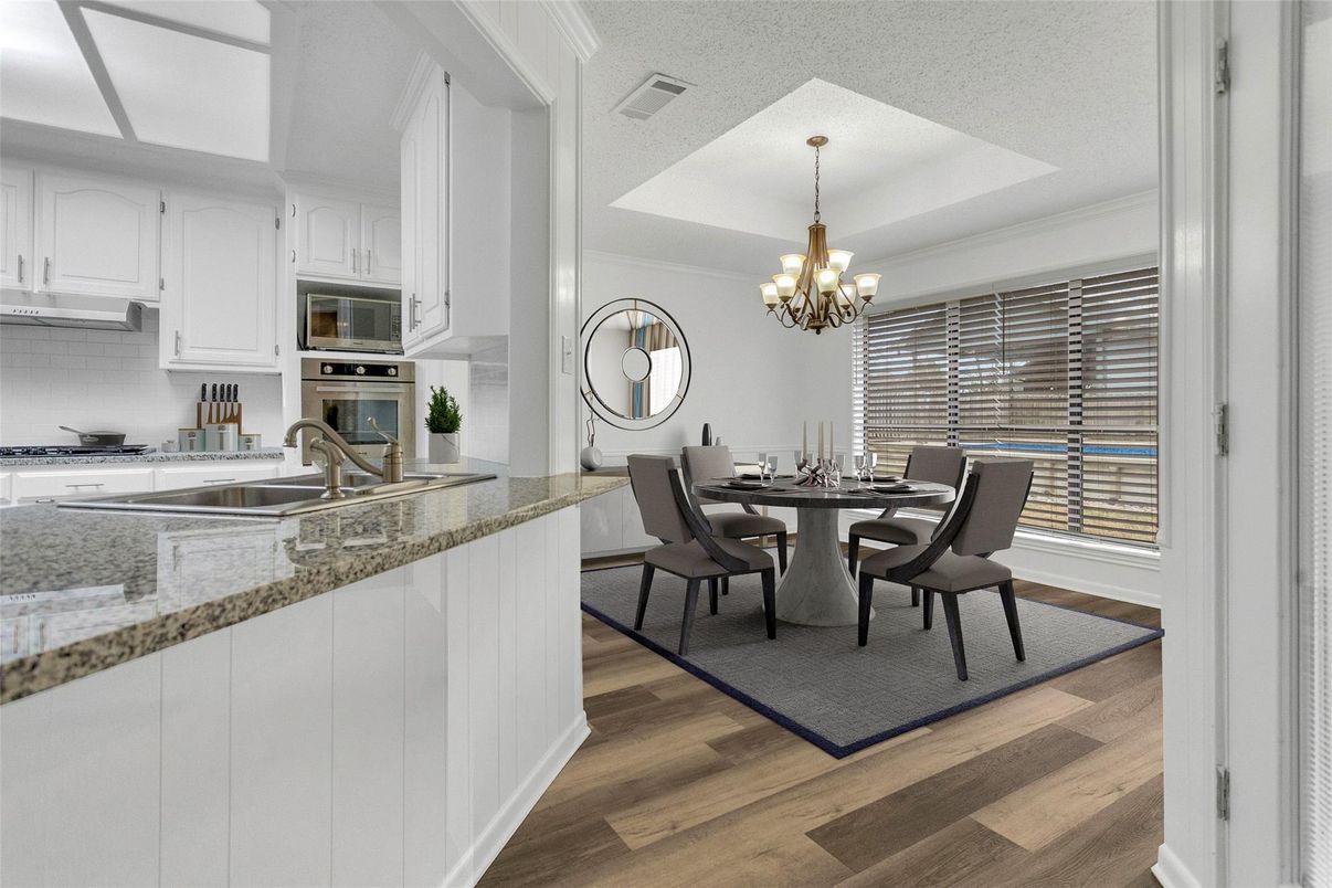 Chandelier, Dining room, Interior, Kitchen, Wood Texture Flooring