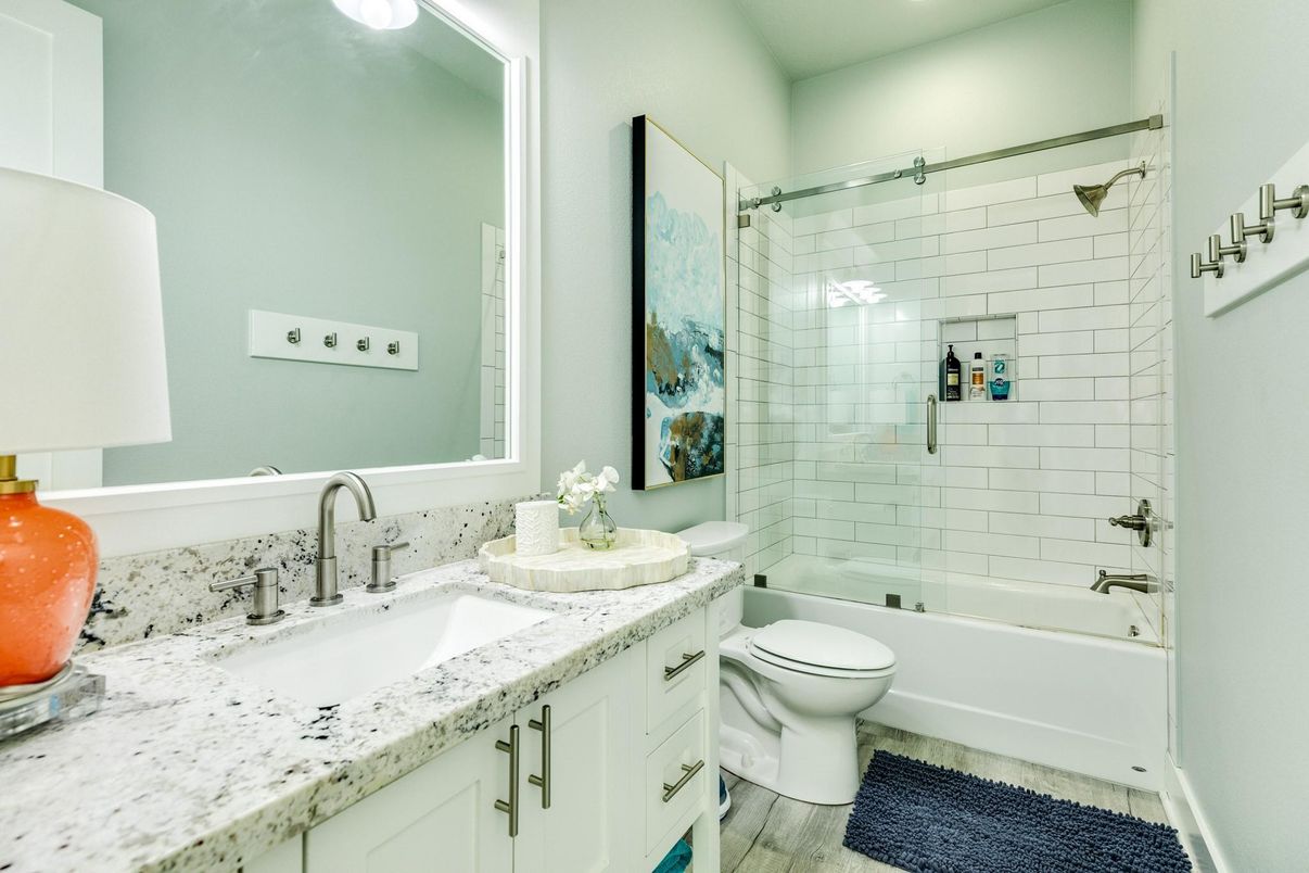 Bathroom, Interior, Recessed Lighting