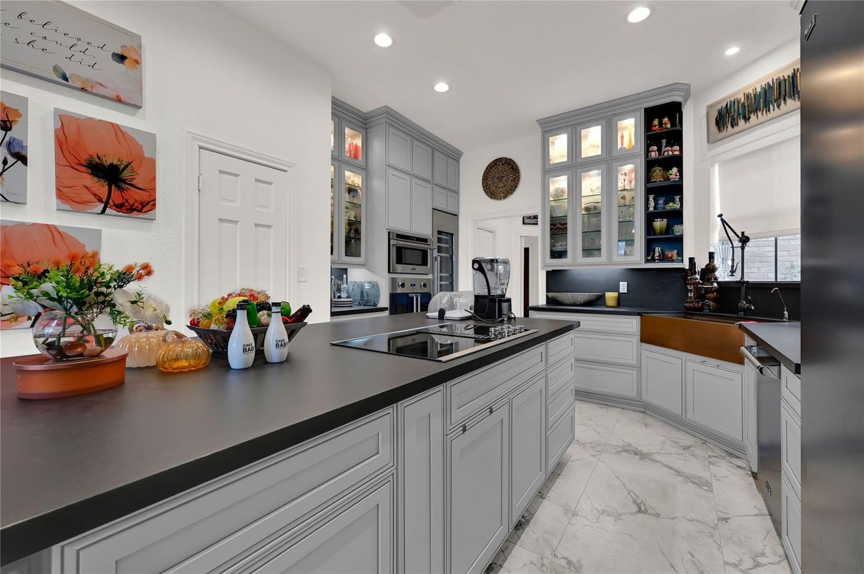Interior, Kitchen, Marble, Recessed Lighting, Stainless Steel Appliances