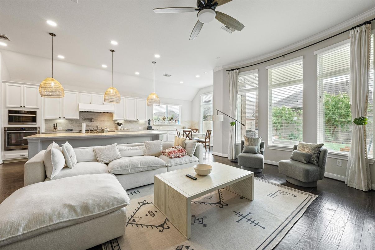 Interior, Kitchen, Living room, Pendant Lights, Recessed Lighting, Stainless Steel Appliances, Wood Texture Flooring