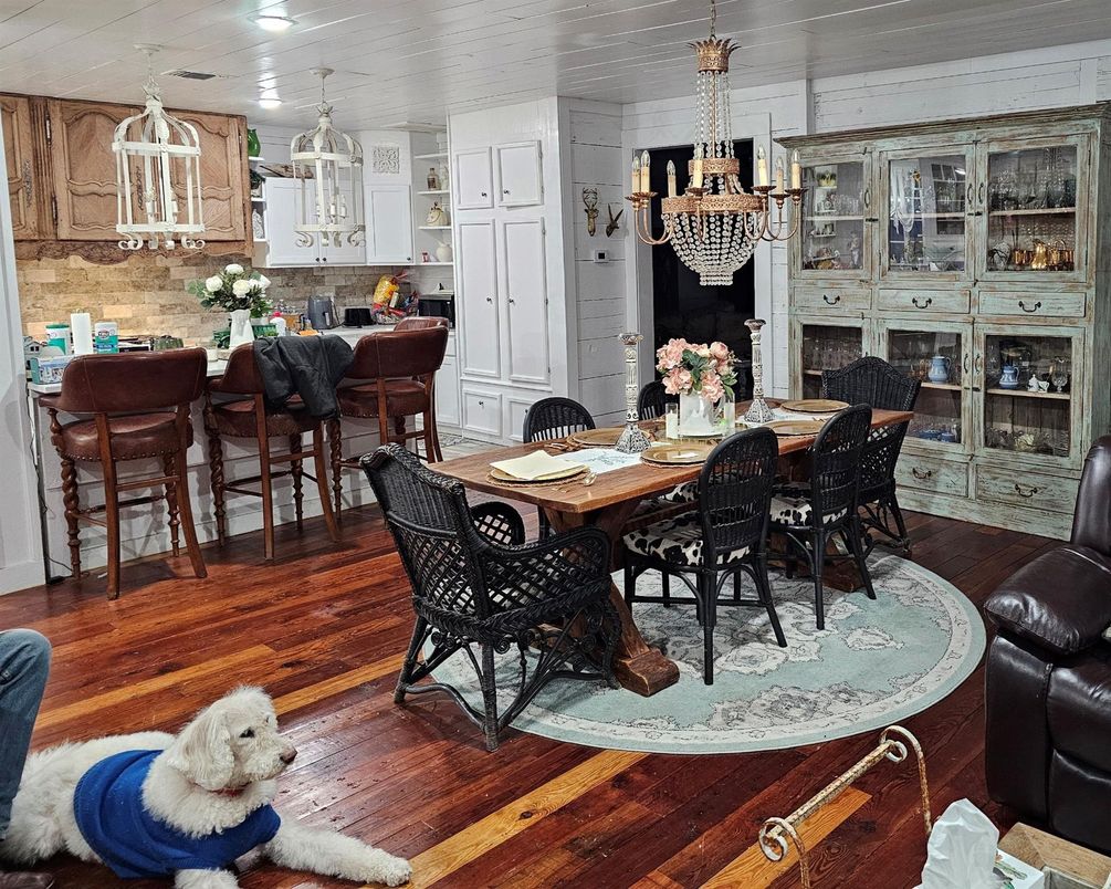 Chandelier, Dining room, Interior, Kitchen, Recessed Lighting, Wood Texture Flooring