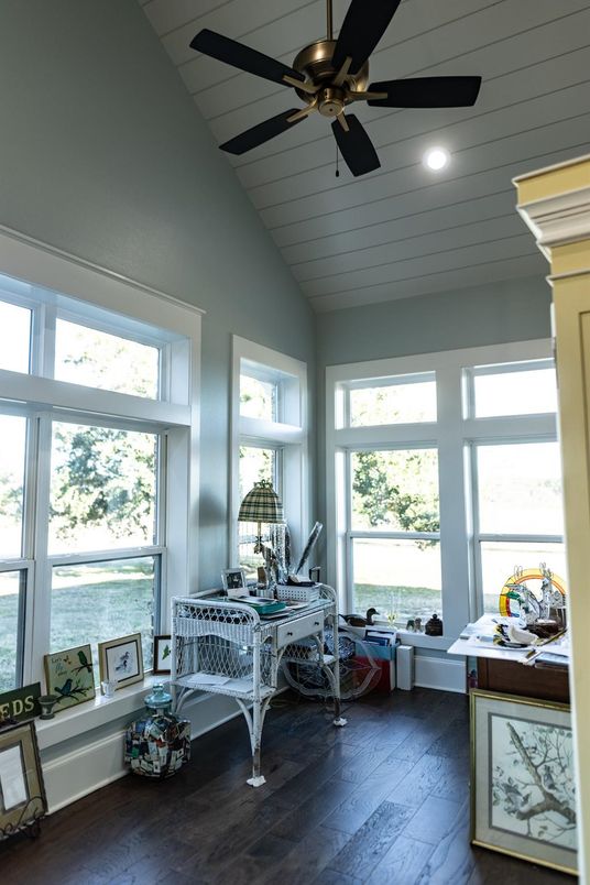 Interior, Recessed Lighting, Water, Wood Texture Flooring