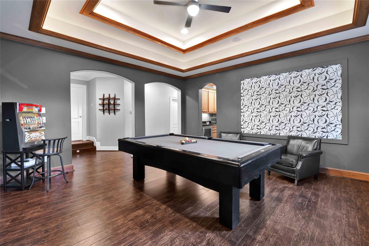 Billiard Table, Game Room, Interior, Recessed Lighting, Wood Texture Flooring