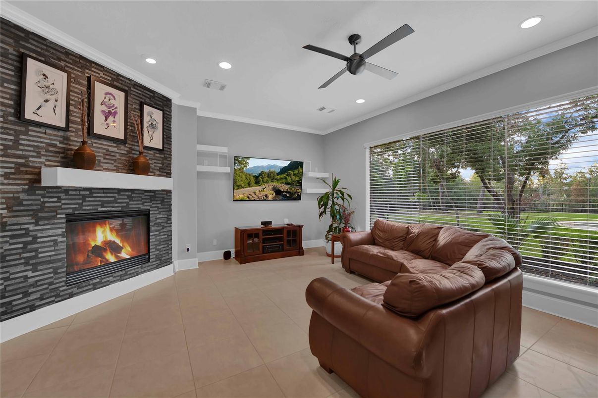 Fireplace, Interior, Living room, Recessed Lighting