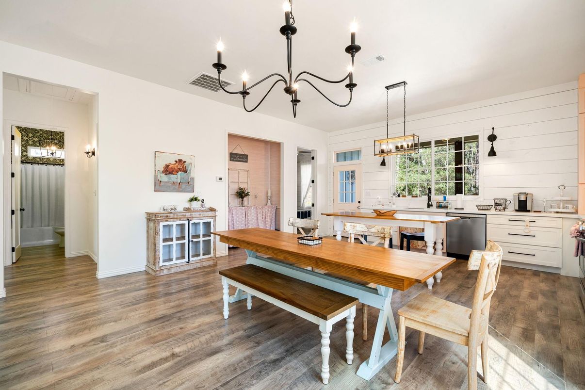 Chandelier, Dining room, Interior, Kitchen, Pendant Lights, Wood Texture Flooring