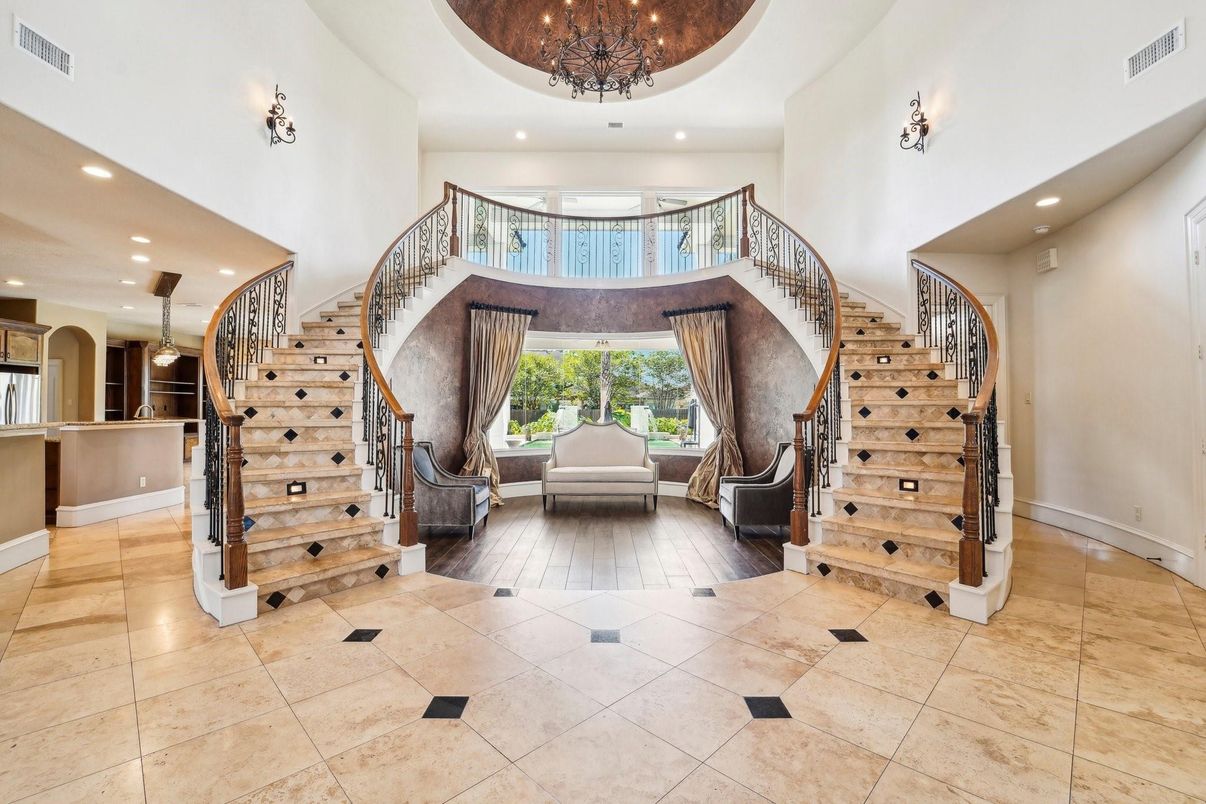 Chandelier, Interior, Recessed Lighting