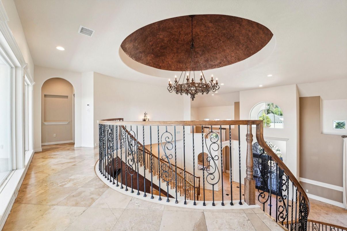 Chandelier, Interior, Recessed Lighting
