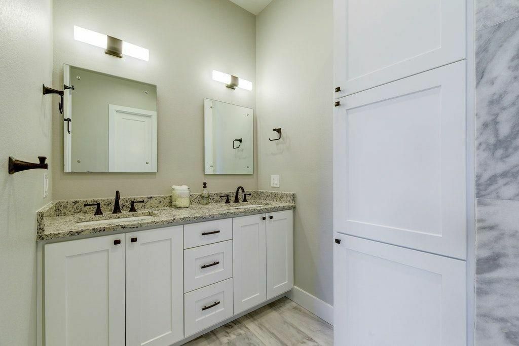 Bathroom, Dual Sink Vanities, Interior, Wood Texture Flooring