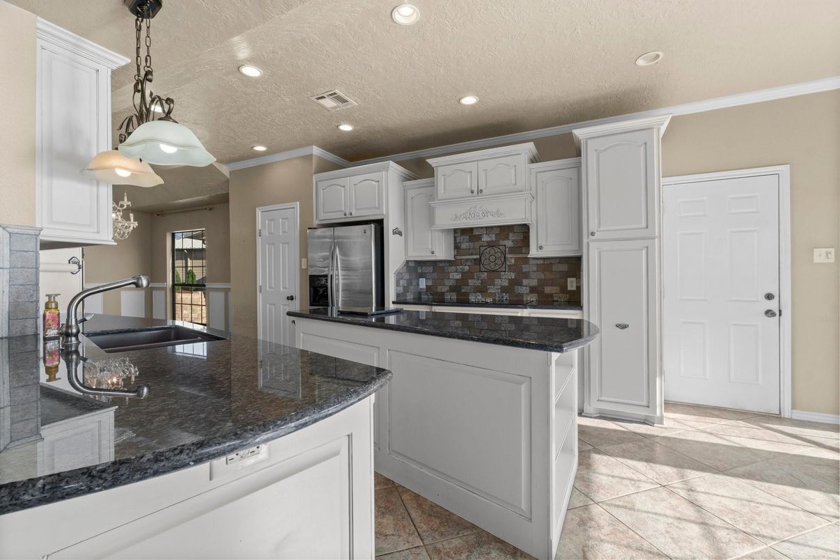 Interior, Kitchen, Pendant Lights, Recessed Lighting