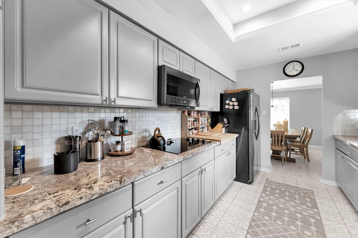 Dining room, Interior, Kitchen, Recessed Lighting