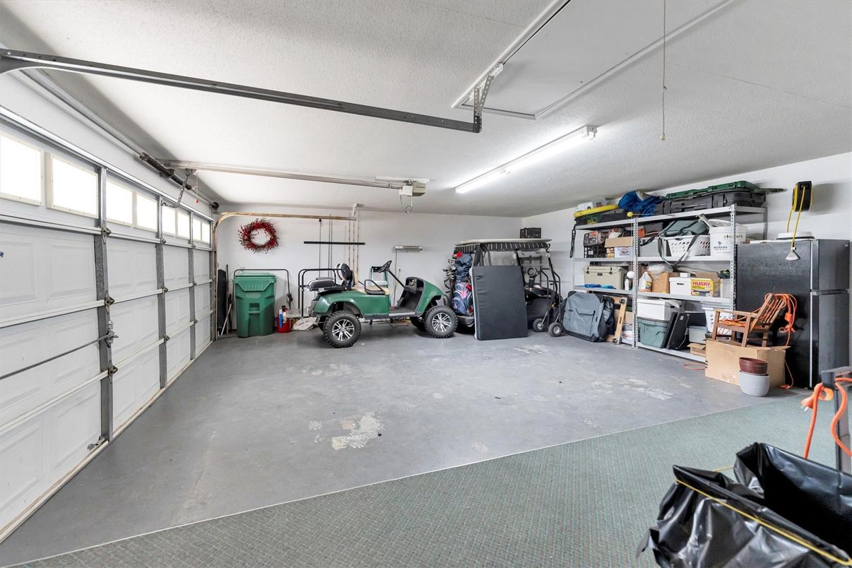 Garage, Interior