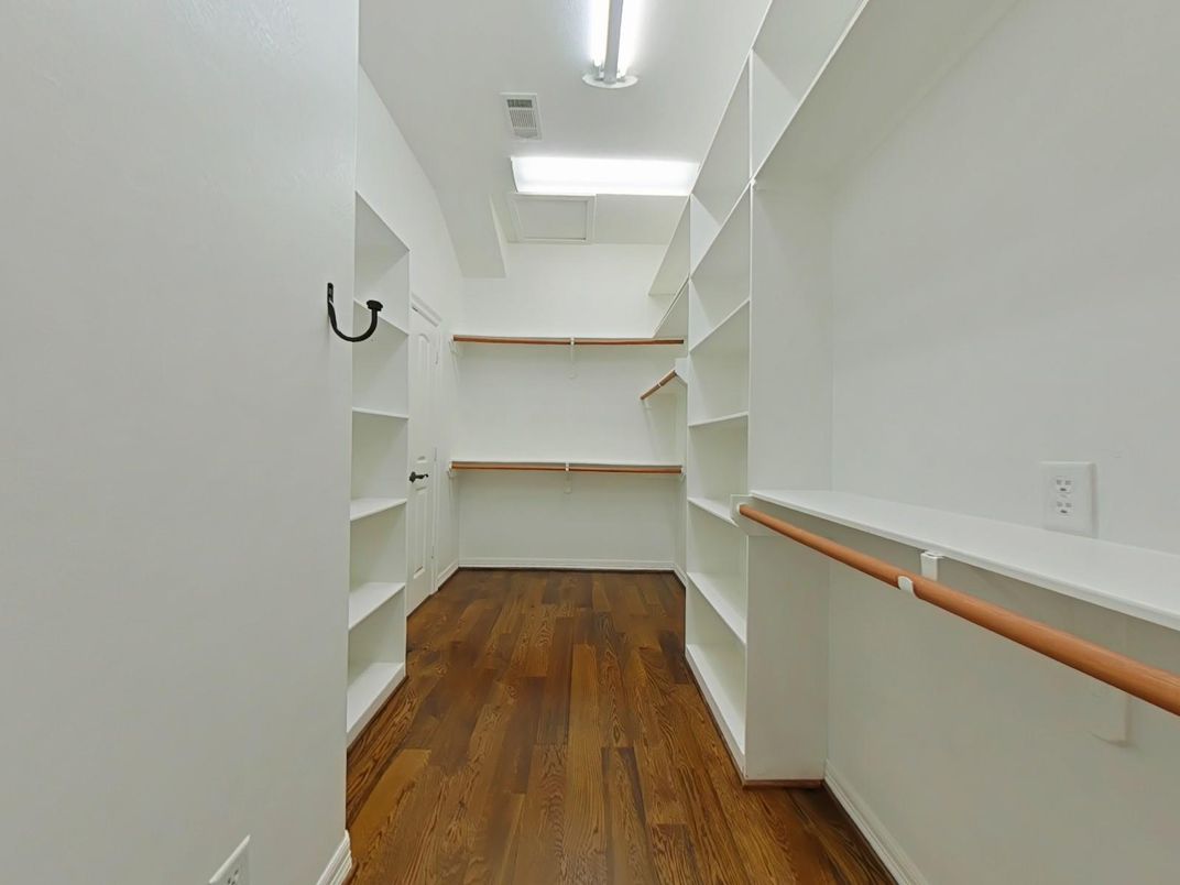 Interior, Walk-in Closets, Wood Texture Flooring