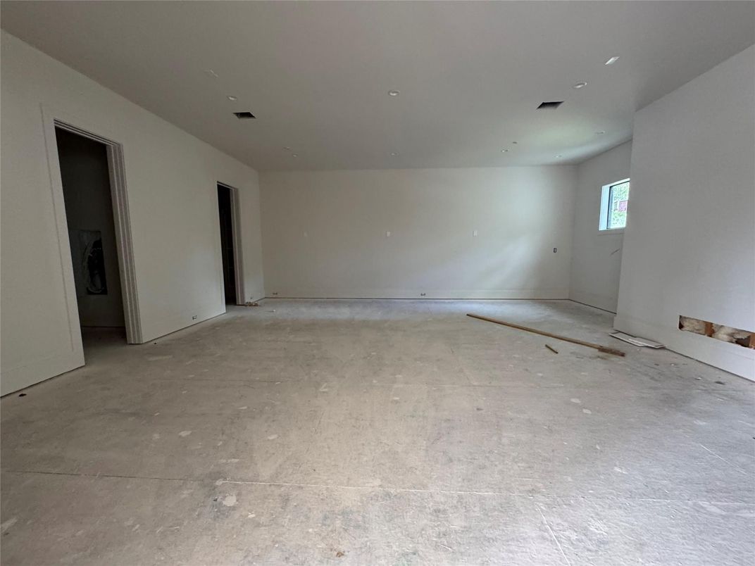 Empty room, Interior, Recessed Lighting