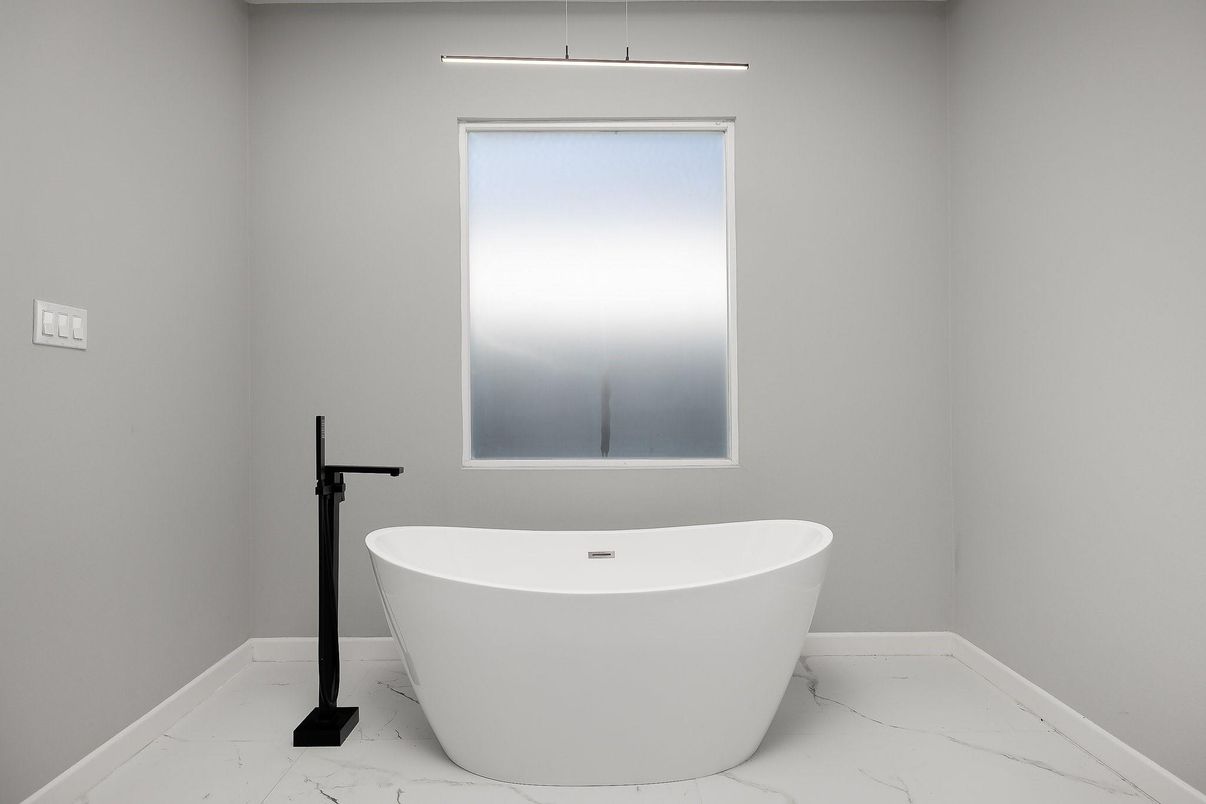 Bathroom, Free Standing Baths, Interior, Marble