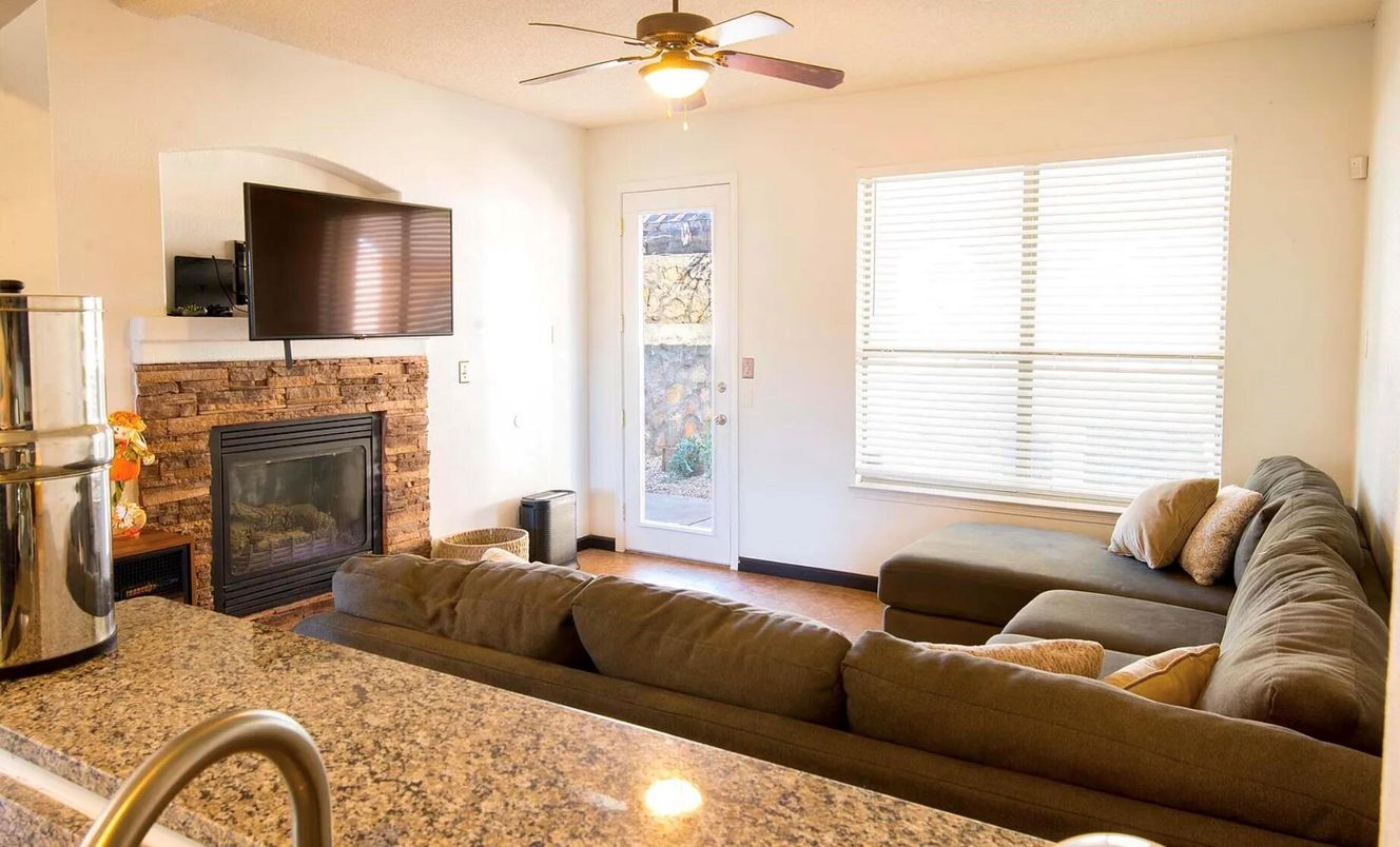 Fireplace, Interior, Living room