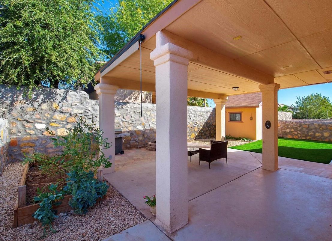 Backyard, Exterior