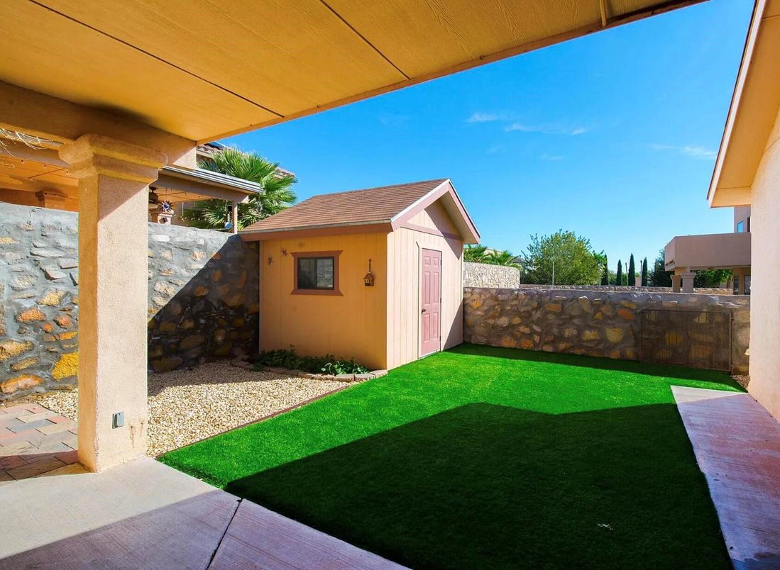 Backyard, Exterior