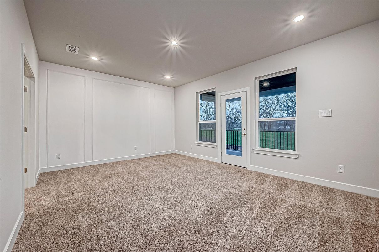 Empty room, Interior, Recessed Lighting