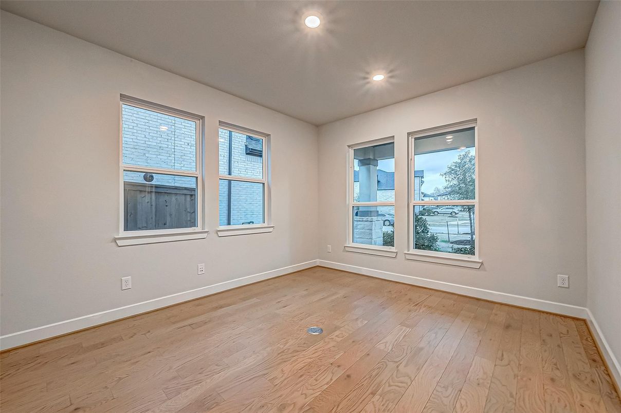 Empty room, Interior, Recessed Lighting, Wood Texture Flooring