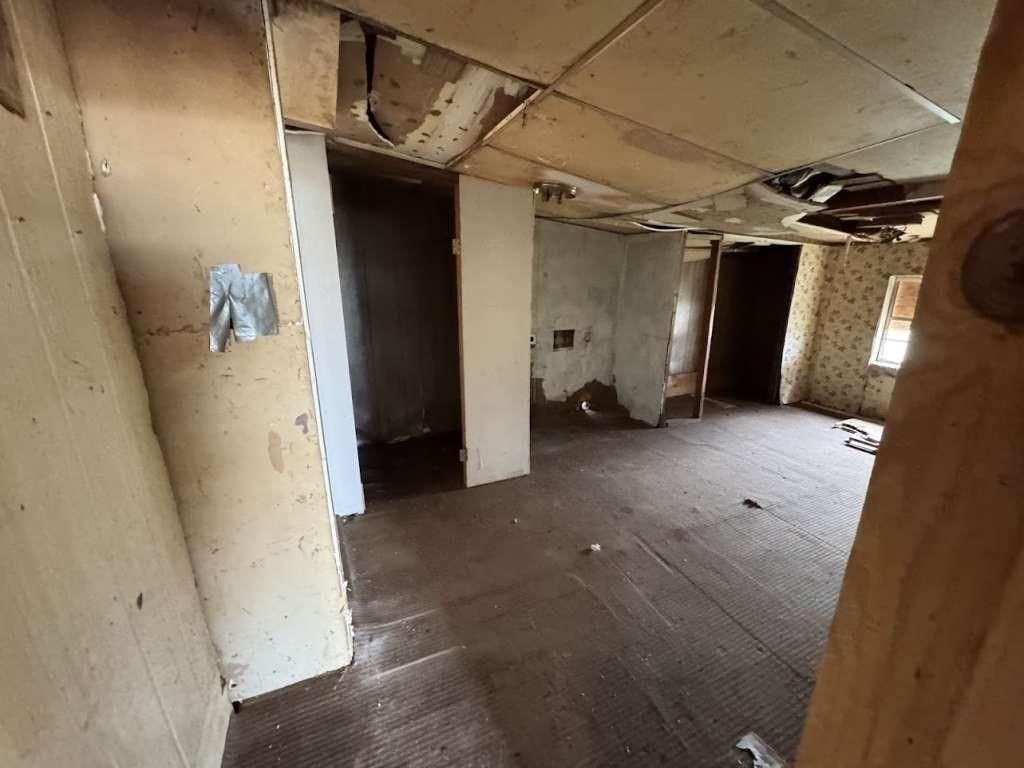 Interior, Stone Walls