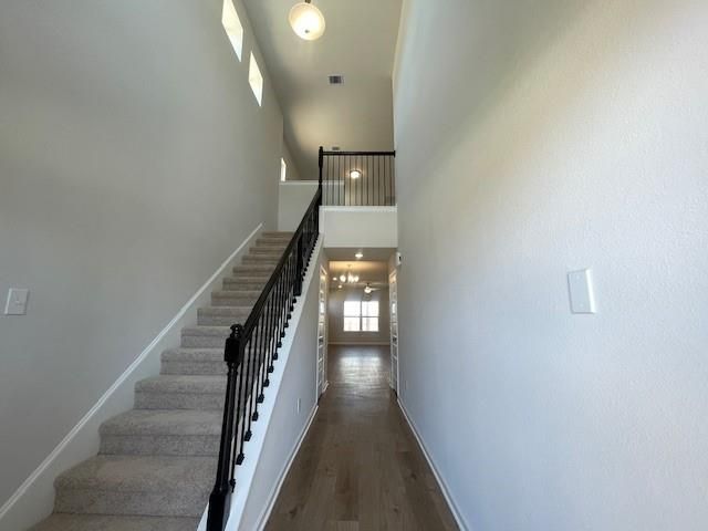 Interior, Pendant Lights, Recessed Lighting, Wood Texture Flooring
