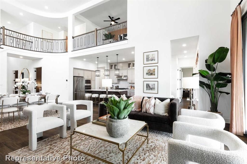 Dining room, Interior, Kitchen, Living room, Pendant Lights, Recessed Lighting, Stainless Steel Appliances, Wood Texture Flooring