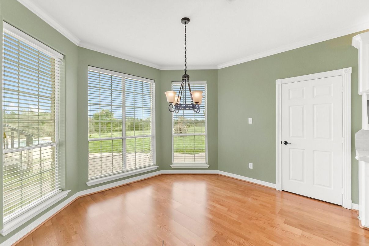 Chandelier, Empty room, Interior, Pendant Lights, Wood Texture Flooring