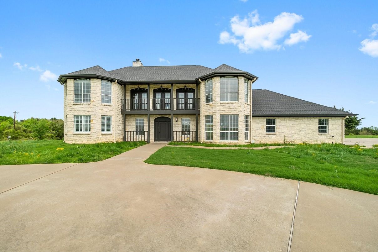 Backyard, Exterior, Facade, French Provincial