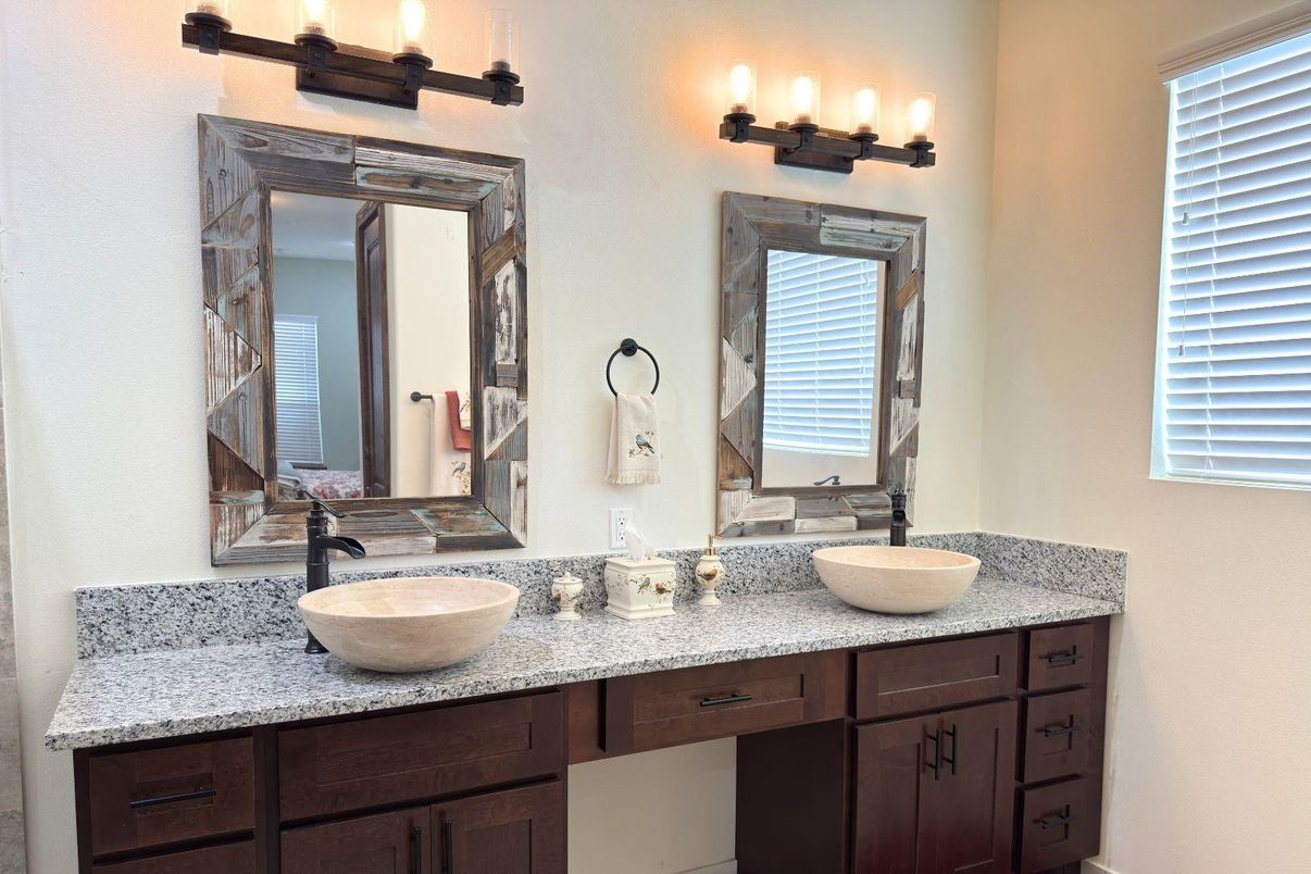 Bathroom, Dual Sink Vanities, Interior