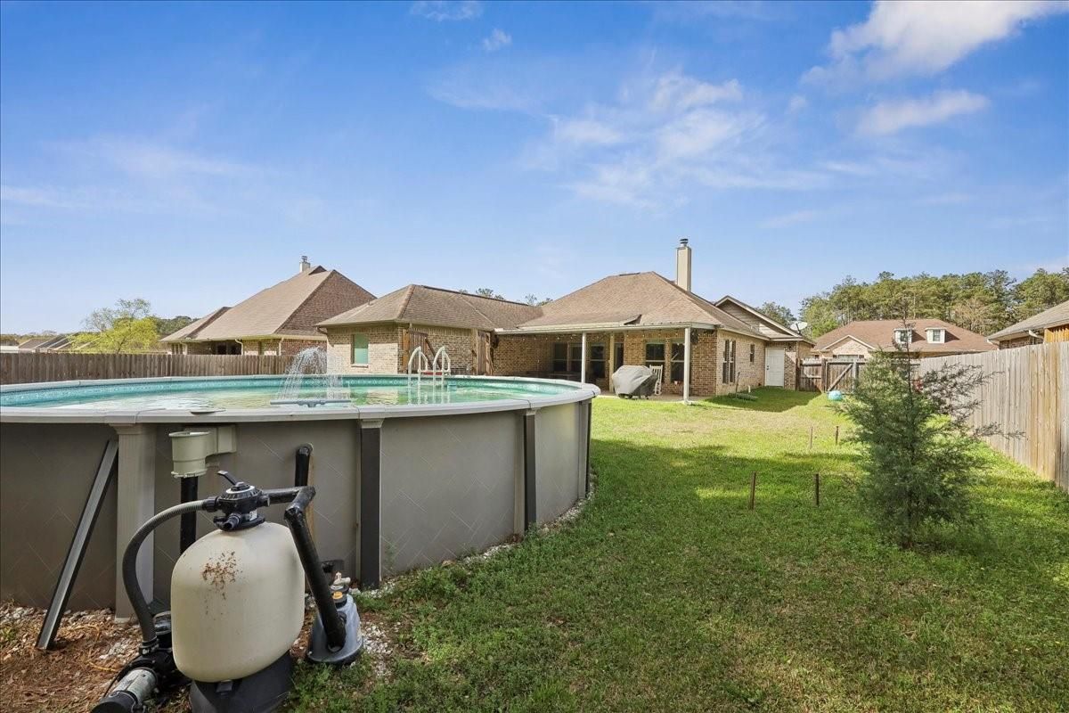 Backyard, Exterior, Pool