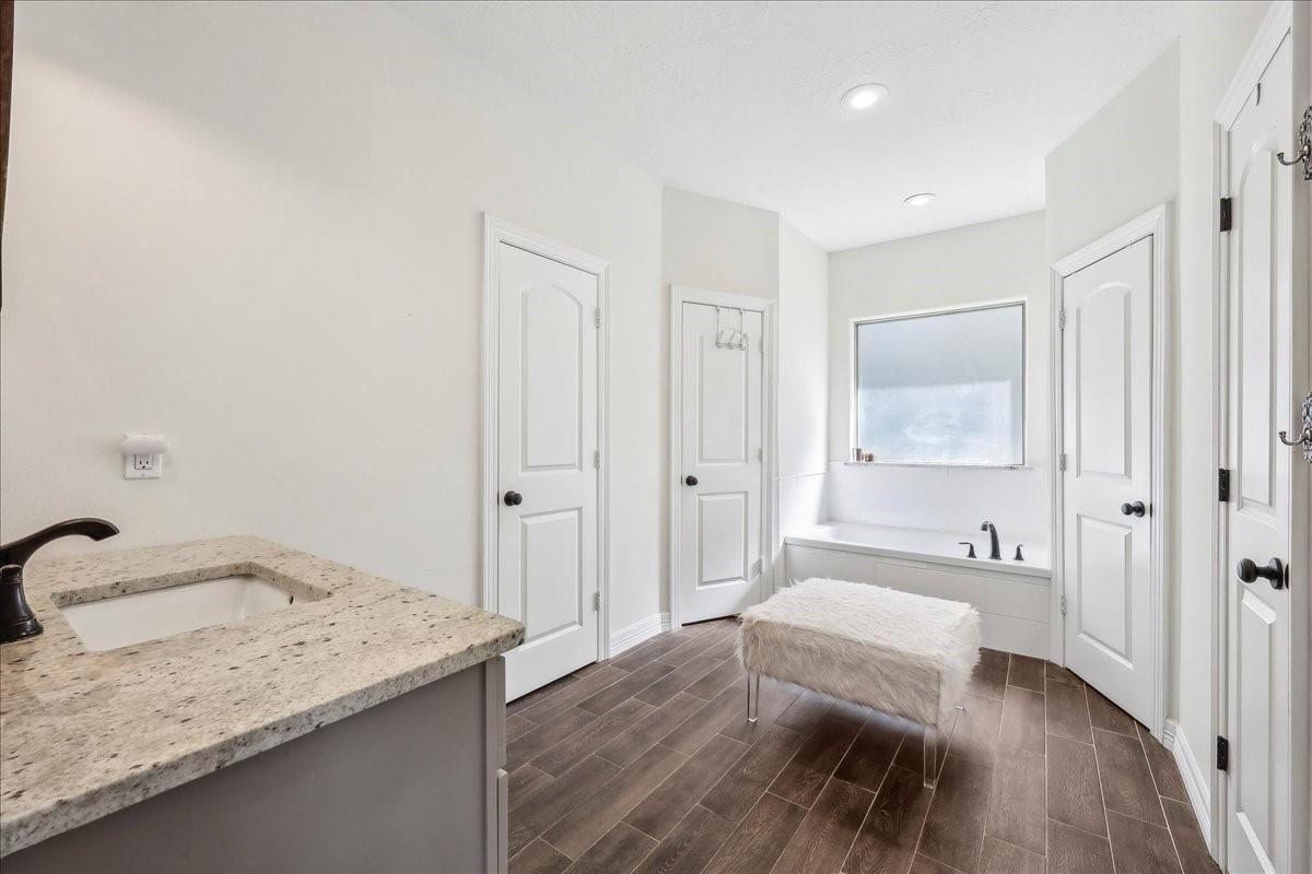 Bathroom, Interior, Recessed Lighting, Wood Texture Flooring