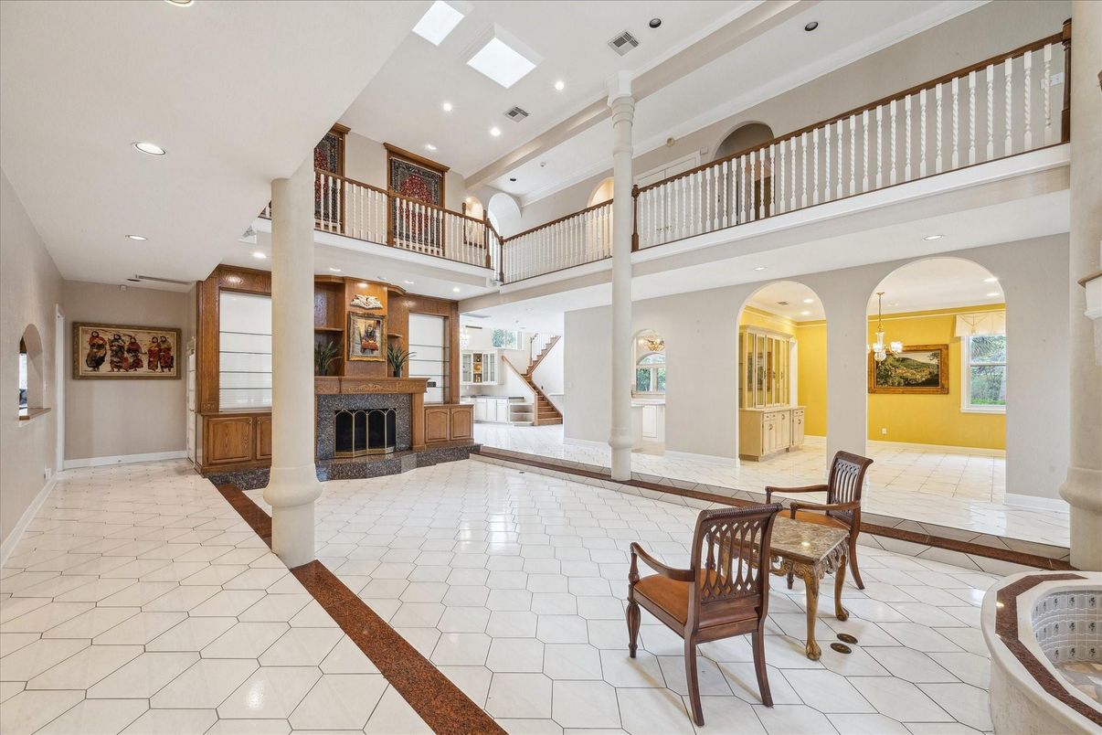 Fireplace, Interior, Recessed Lighting