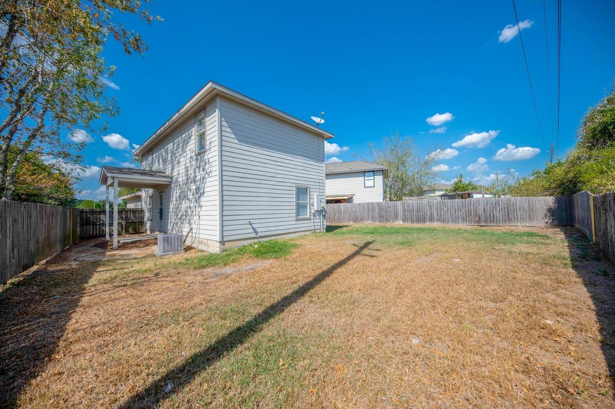 Backyard, Exterior