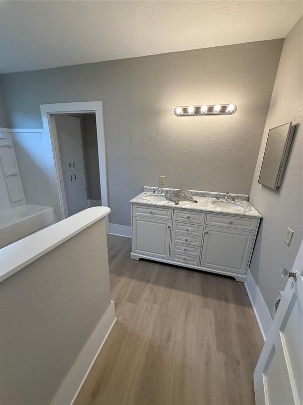 Bathroom, Dual Sink Vanities, Interior, Wood Texture Flooring