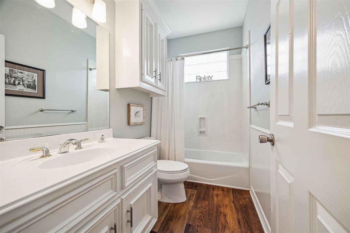 Bathroom, Interior, Wood Texture Flooring