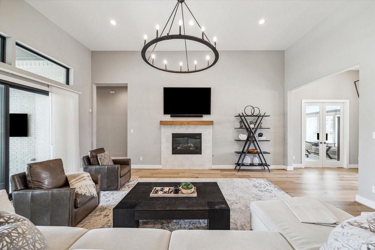 Fireplace, Interior, Living room, Pendant Lights, Recessed Lighting, Wood Texture Flooring