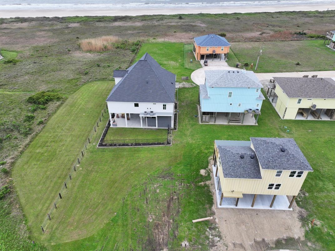 Exterior, Drone