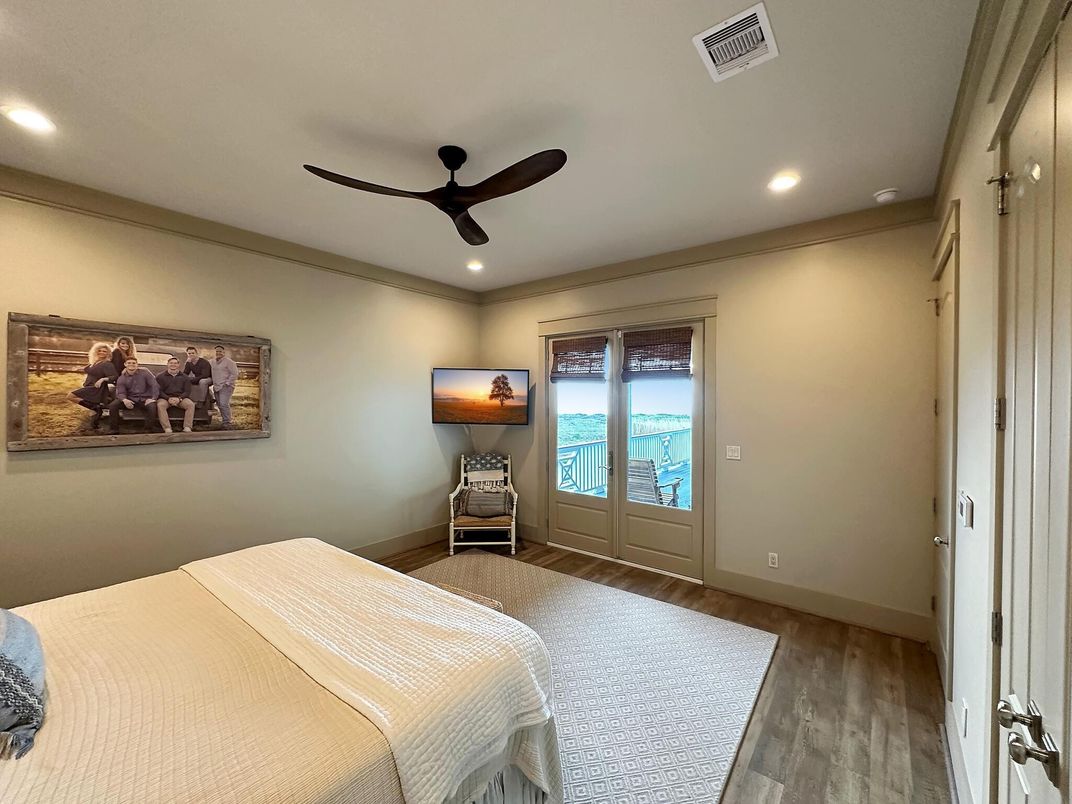 Bedroom, Interior, Recessed Lighting, Water, Wood Texture Flooring