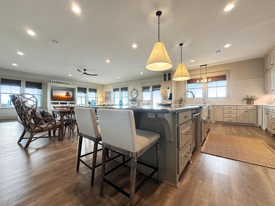 Dining room, Interior, Kitchen, Pendant Lights, Recessed Lighting, Wood Texture Flooring