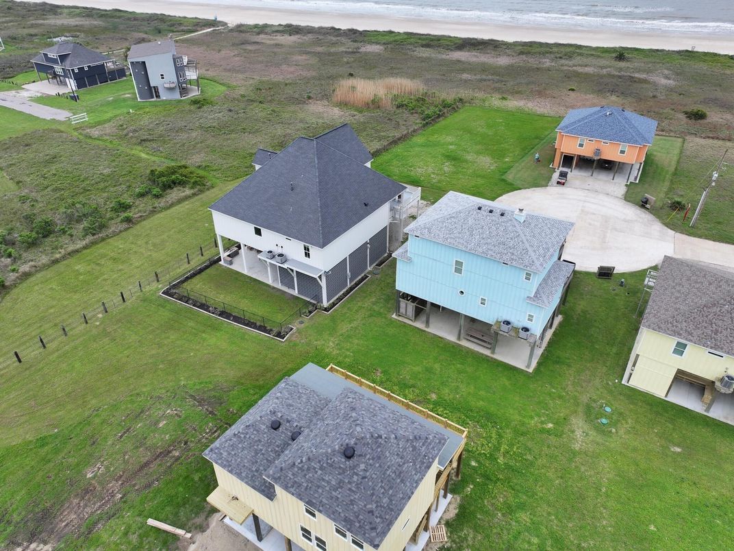 Exterior, Drone