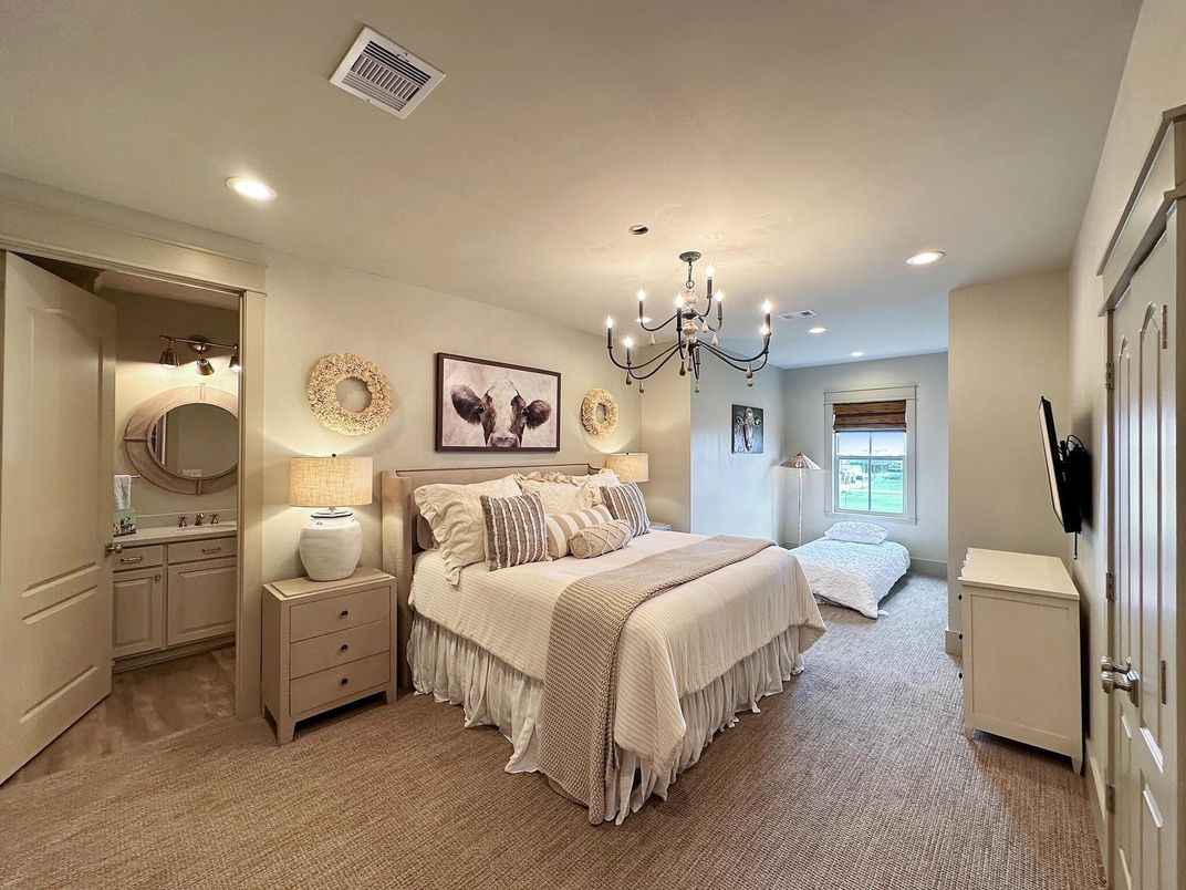 Bedroom, Chandelier, Interior, Recessed Lighting