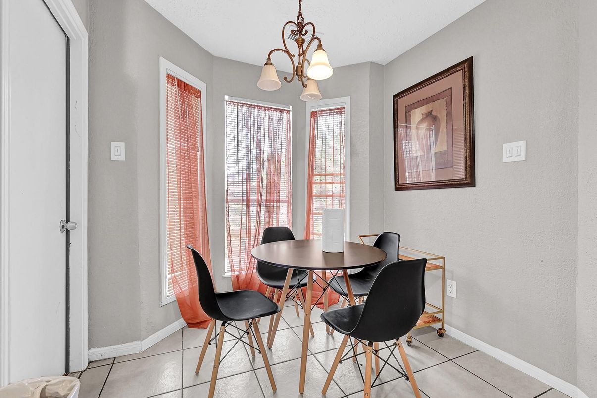 Dining room, Interior, Pendant Lights