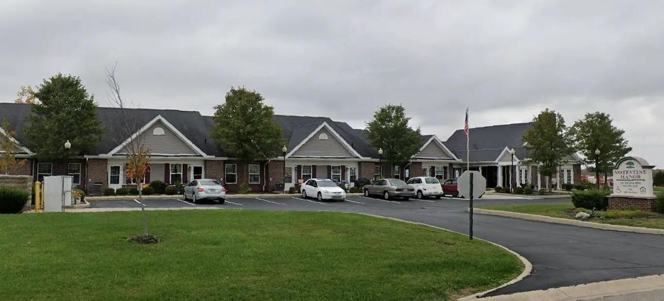 Exterior, Facade, Ranch