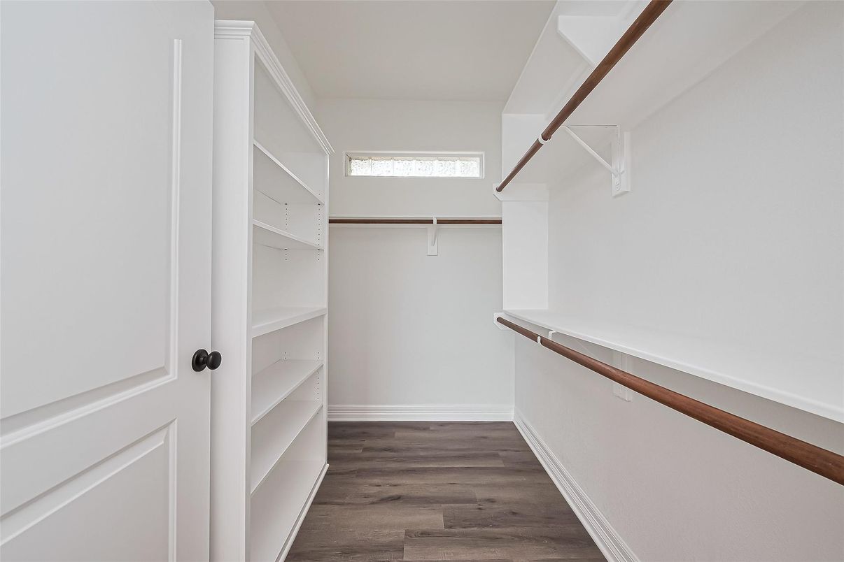 Interior, Walk-in Closets, Wood Texture Flooring