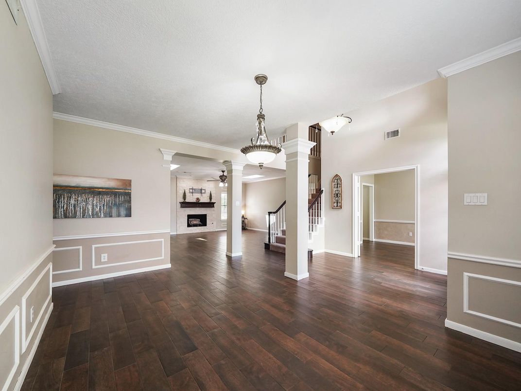 Empty room, Interior, Pendant Lights, Wood Texture Flooring