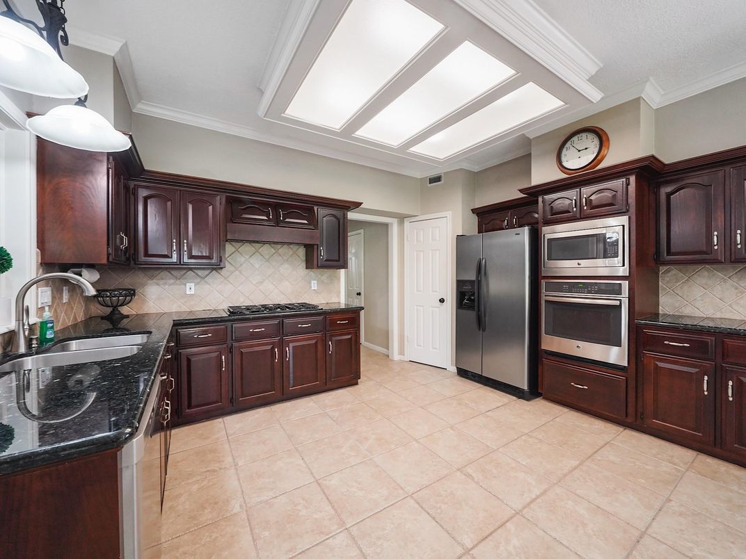 Interior, Kitchen, Stainless Steel Appliances