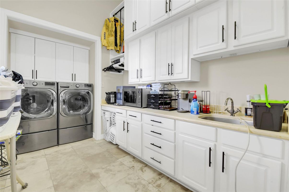 Interior, Washer